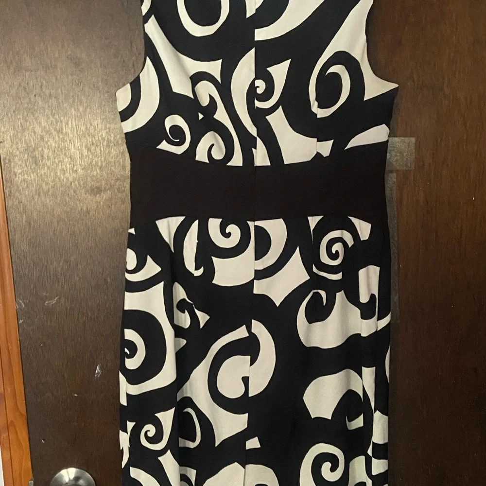 Alyx Black and White Swirl Dress - Picture 7 of 7